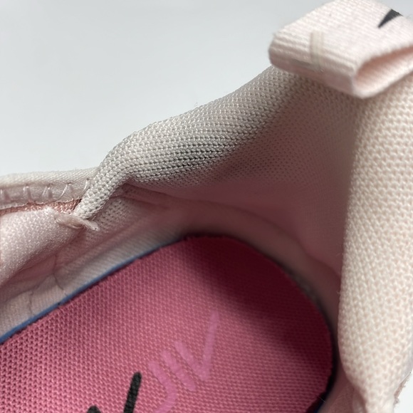 Nike Air Max 270 Light Soft Pink Running AH6789-604 - Picture 6 of 6